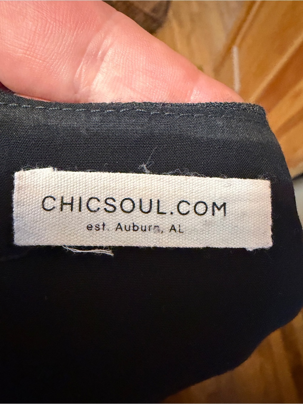 Chic Soul Black Pleated V-Neck Tunic Top - Picture 2 of 9